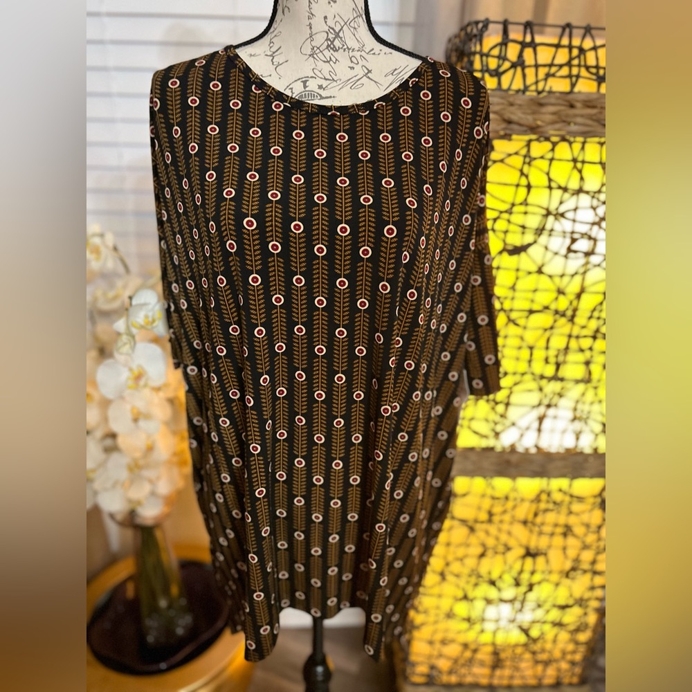 Lularoe top. - Picture 4 of 6